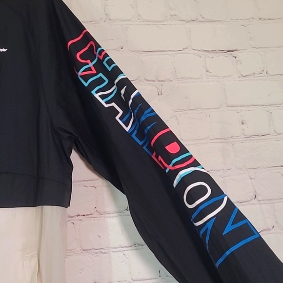 Vintage 90s Champion Spellout Logo Large Print Sleeve Windbreaker Hoodie  Size M - Picture 10 of 16